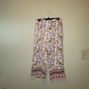 Eyeshadow Floral Capris